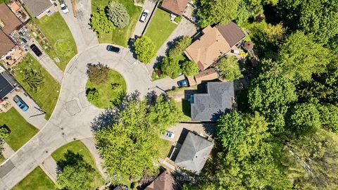 Photo 40 at 213 Phyllis Avenue, Cliffcrest, Toronto