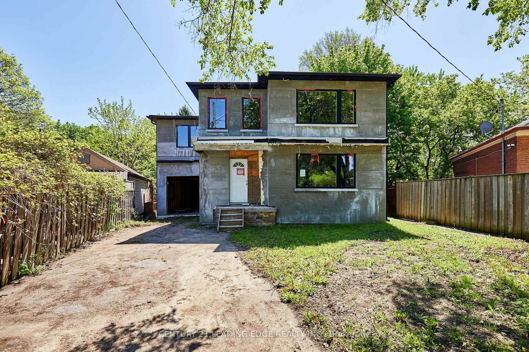 213 Phyllis Avenue, Cliffcrest, Toronto 