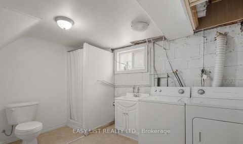 Photo 2 at 41 Churchill Avenue, Willowdale West, Toronto