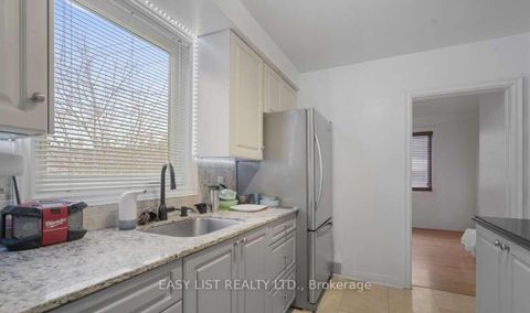 Photo 9 at 41 Churchill Avenue, Willowdale West, Toronto