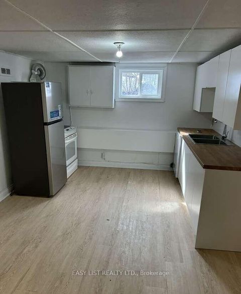 Photo 17 at 41 Churchill Avenue, Willowdale West, Toronto