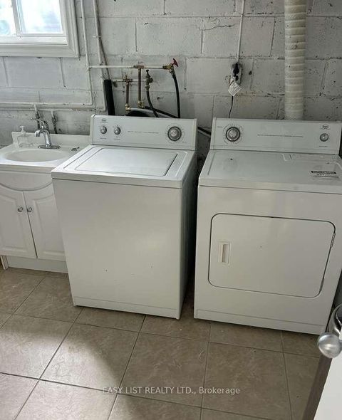 Photo 20 at 41 Churchill Avenue, Willowdale West, Toronto