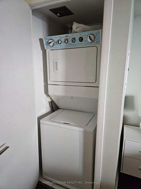 Photo 10 at 1258 - 209 Fort York Boulevard, Waterfront Communities C1, Toronto