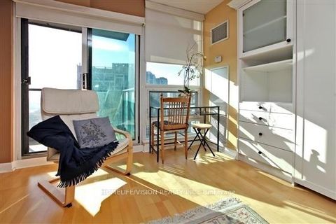 Photo 5 at 2509 - 600 Fleet Street, Waterfront Communities C1, Toronto