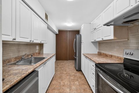 Photo 6 at 702 - 390 Dixon Road, The Westway, Toronto