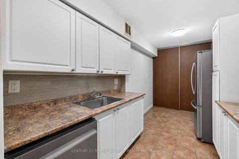 Photo 7 at 702 - 390 Dixon Road, The Westway, Toronto