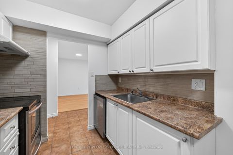 Photo 11 at 702 - 390 Dixon Road, The Westway, Toronto