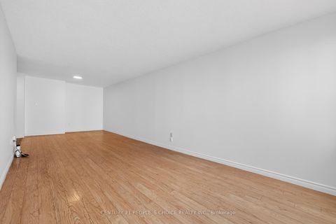 Photo 17 at 702 - 390 Dixon Road, The Westway, Toronto