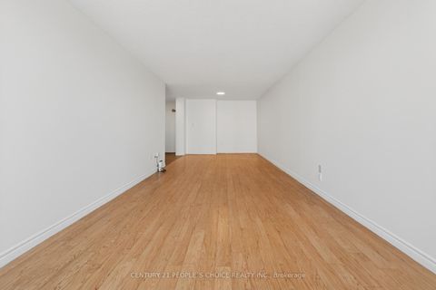 Photo 18 at 702 - 390 Dixon Road, The Westway, Toronto