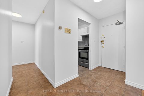 Photo 20 at 702 - 390 Dixon Road, The Westway, Toronto