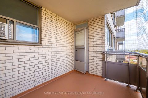 Photo 34 at 702 - 390 Dixon Road, The Westway, Toronto