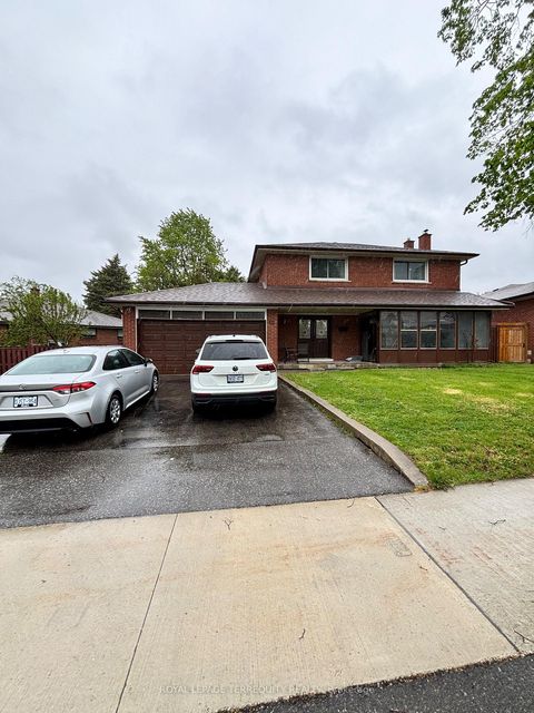 Photo 0 at 28 Keegan Crescent, York University Heights, Toronto