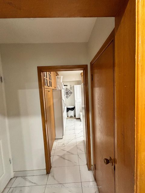 Photo 9 at 28 Keegan Crescent, York University Heights, Toronto