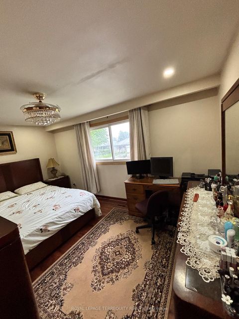 Photo 18 at 28 Keegan Crescent, York University Heights, Toronto