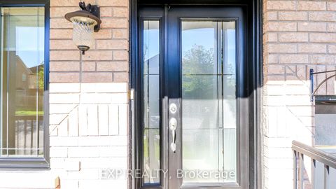 Photo 2 at 10 Westminster Circle, Shore, Barrie