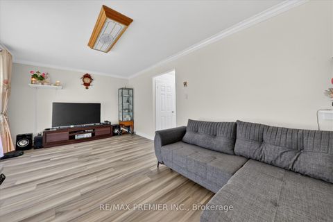 Photo 2 at 48 - 85 Driftwood Avenue, Jane Heights, Toronto