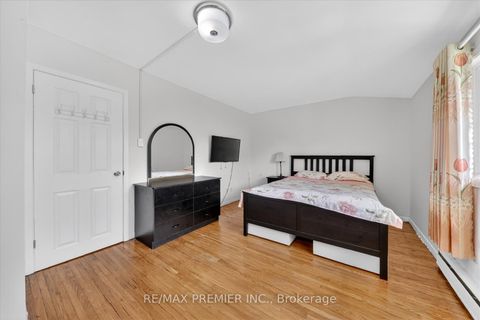 Photo 5 at 48 - 85 Driftwood Avenue, Jane Heights, Toronto