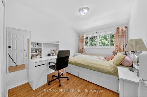 Photo 9 at 48 - 85 Driftwood Avenue, Jane Heights, Toronto