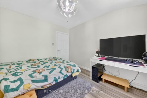 Photo 12 at 48 - 85 Driftwood Avenue, Jane Heights, Toronto