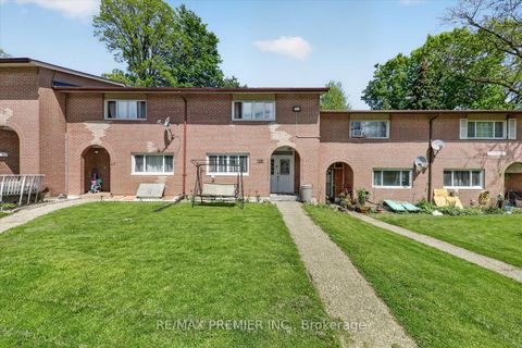 Photo 22 at 48 - 85 Driftwood Avenue, Jane Heights, Toronto