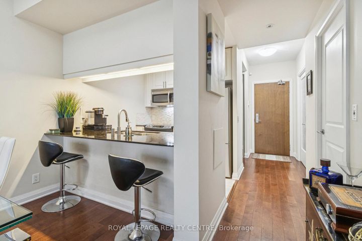 Photo 11 at 1503 - 1055 Southdown Road, Clarkson, Mississauga