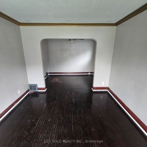 Photo 4 at 54 Sixteenth Street, New Toronto, Toronto