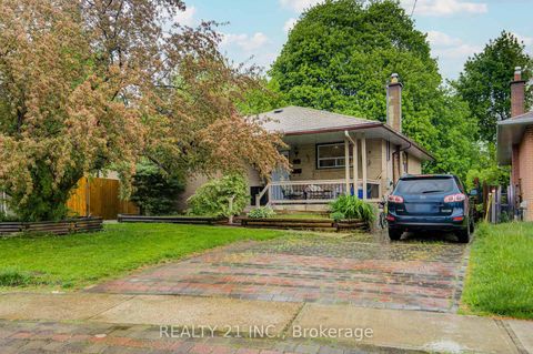 Photo 1 at 44 Sundance Crescent, Woburn, Toronto