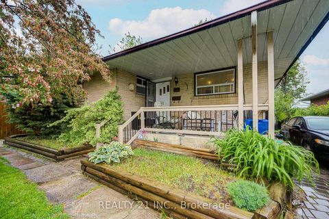 Photo 2 at 44 Sundance Crescent, Woburn, Toronto