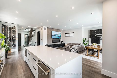 Photo 8 at 50 Beckwith Road E, West Deane, Toronto
