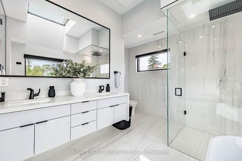 Photo 15 at 50 Beckwith Road E, West Deane, Toronto