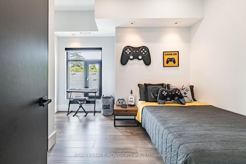 Photo 16 at 50 Beckwith Road E, West Deane, Toronto