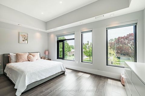 Photo 18 at 50 Beckwith Road E, West Deane, Toronto