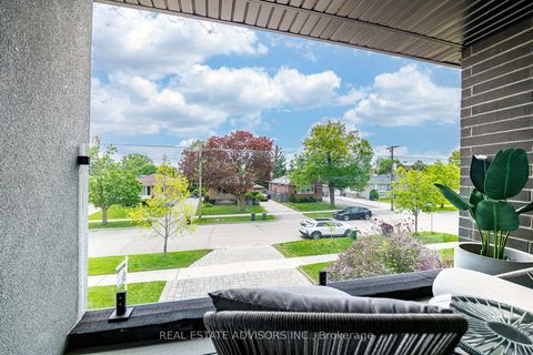 Photo 19 at 50 Beckwith Road E, West Deane, Toronto