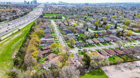 Photo 11 at 30 Shandon Drive, Maryvale, Toronto