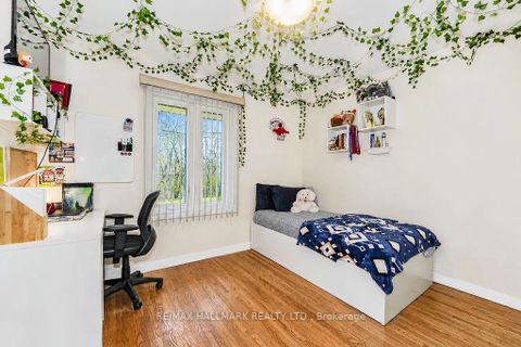 Photo 18 at 30 Shandon Drive, Maryvale, Toronto