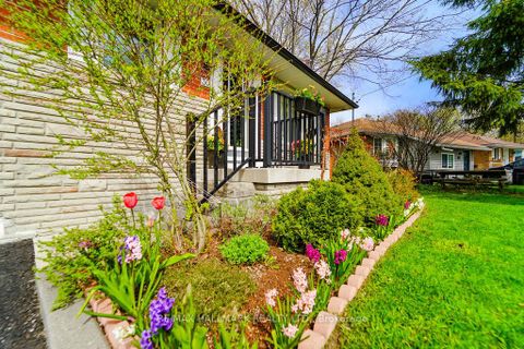 Photo 33 at 30 Shandon Drive, Maryvale, Toronto