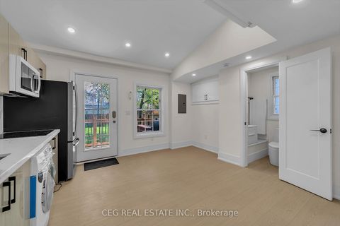 Photo 15 at 23 16th Street, New Toronto, Toronto