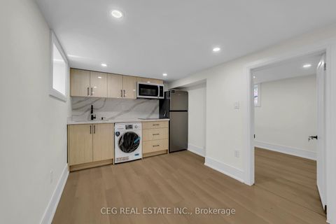 Photo 19 at 23 16th Street, New Toronto, Toronto