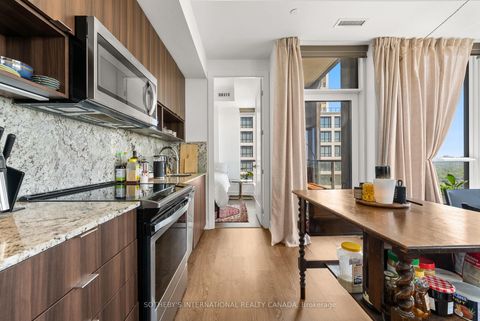 Photo 10 at PH 22 - 9 Mabelle Avenue, City Centre West, Toronto