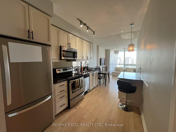 Photo 31 at 1126 - 2885 Bayview Avenue, Bayview Village, Toronto