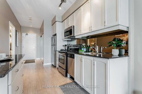 Photo 11 at 1126 - 2885 Bayview Avenue, Bayview Village, Toronto