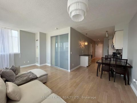 Photo 37 at 1126 - 2885 Bayview Avenue, Bayview Village, Toronto