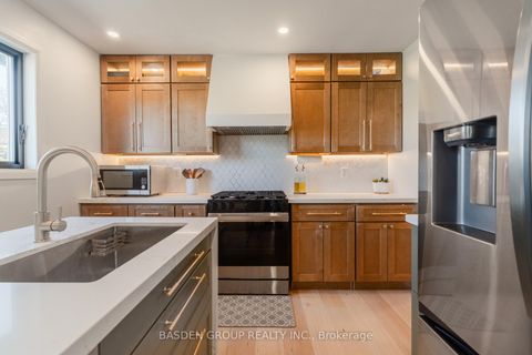 Photo 16 at 21 Mayberry Road, Jane Heights, Toronto