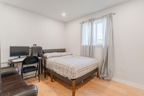 Photo 22 at 21 Mayberry Road, Jane Heights, Toronto