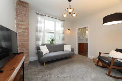 Photo 9 at 27 Sycamore Place, The Beaches, Toronto