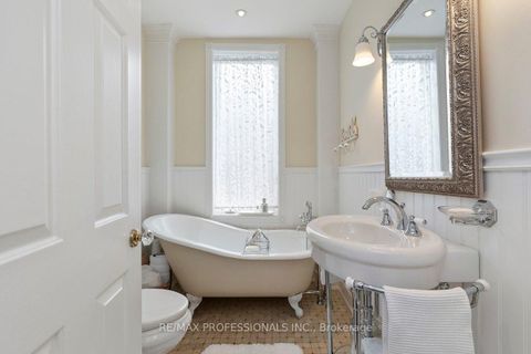 Photo 22 at 202 St Helen's Avenue, Dufferin Grove, Toronto