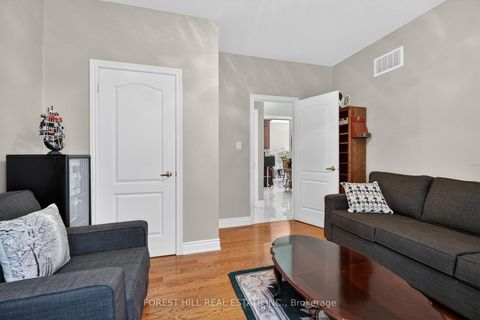 Photo 12 at 17 Amalfi Court, West Woodbridge, Vaughan