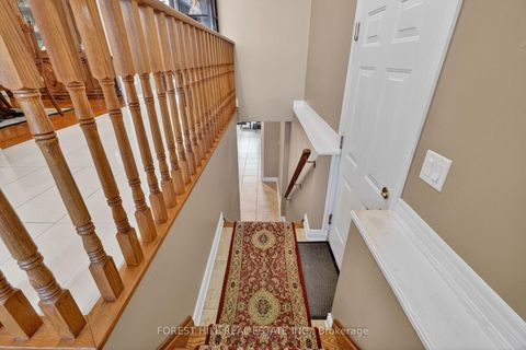 Photo 14 at 17 Amalfi Court, West Woodbridge, Vaughan
