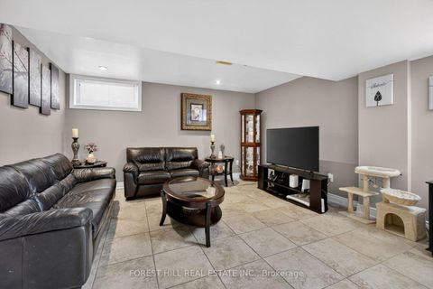 Photo 15 at 17 Amalfi Court, West Woodbridge, Vaughan