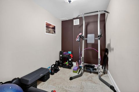 Photo 22 at 17 Amalfi Court, West Woodbridge, Vaughan